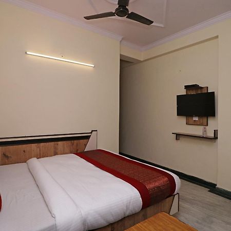 Oyo Hotel Silver Shine Near Gurudwara Shri Bangla Sahib Nowe Delhi Zewnętrze zdjęcie