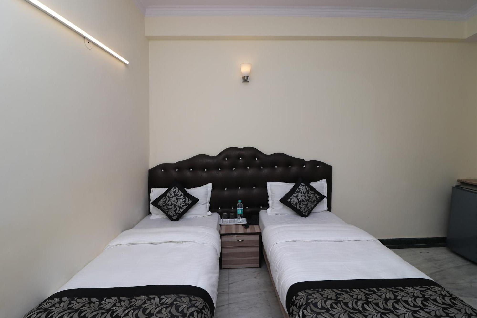 Oyo Hotel Silver Shine Near Gurudwara Shri Bangla Sahib Nowe Delhi Zewnętrze zdjęcie