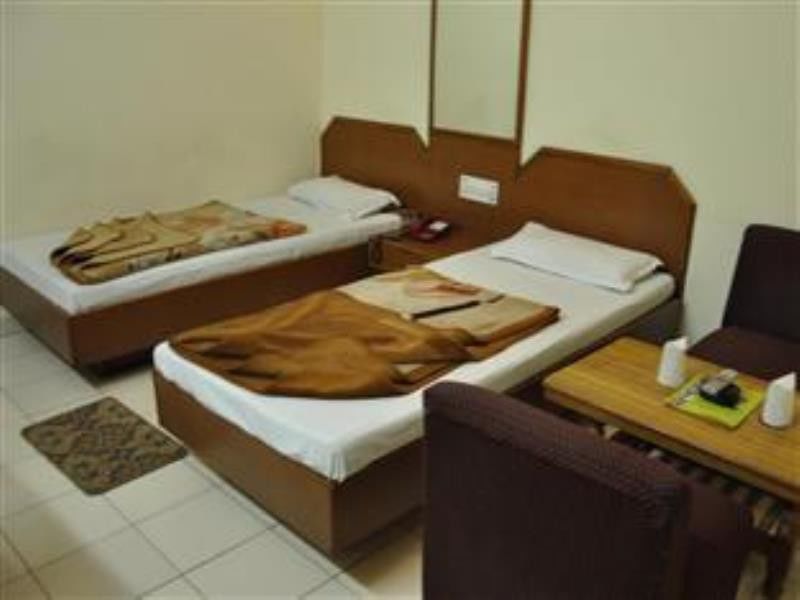 Oyo Hotel Silver Shine Near Gurudwara Shri Bangla Sahib Nowe Delhi Zewnętrze zdjęcie