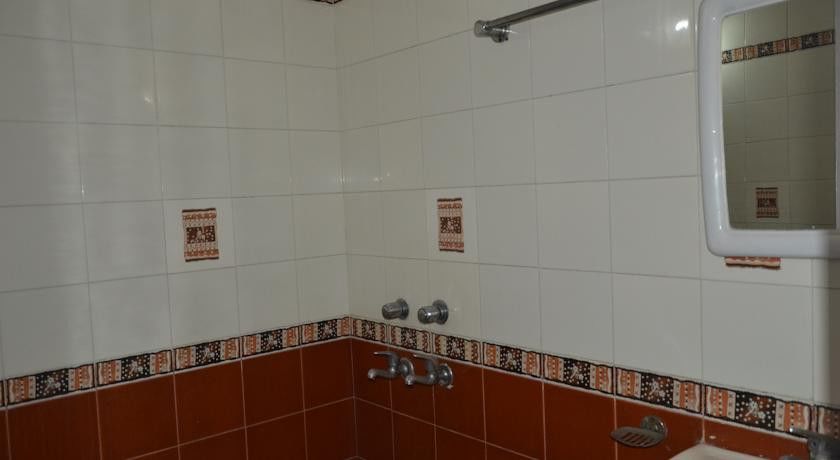 Oyo Hotel Silver Shine Near Gurudwara Shri Bangla Sahib Nowe Delhi Zewnętrze zdjęcie