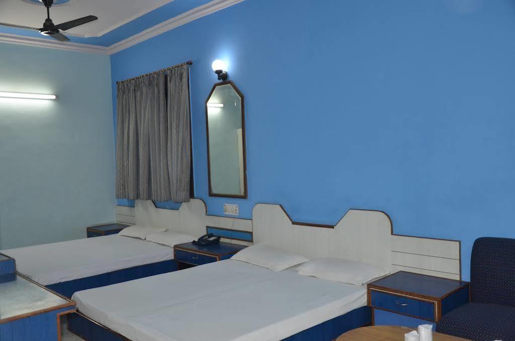 Oyo Hotel Silver Shine Near Gurudwara Shri Bangla Sahib Nowe Delhi Zewnętrze zdjęcie